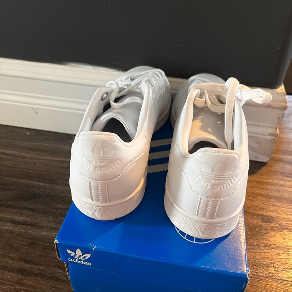 Brand New In Box All White Stan Smiths - Picture 3 of 7